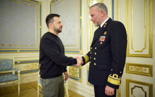 Зеленський обговорив з головою військового комітету НАТО Бауером першочергові потреби ЗСУ