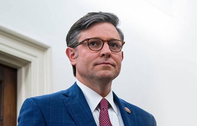 Спикера Палаты представителей США Майка Джонсона хотят отстранить от должности