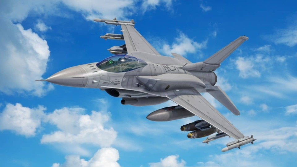 Первая десятка украинских пилотов завершила обучение на F-16 в Великобритании