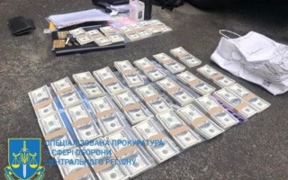 Підприємця та ексдиректора держпідприємства Міноборони викрили на хабарі у $600 000