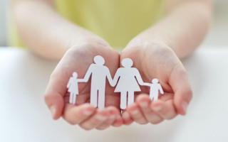 Дітей, які перебувають в процесі усиновлення, зможуть забрати до рішення суду — Кабмін вніс зміни