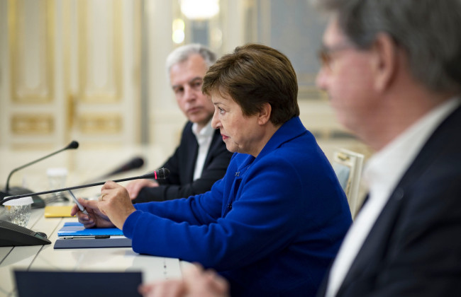 МВФ выделил Украине 880 млн долларов и отметил необходимость постоянного курса на антикоррупционные реформы