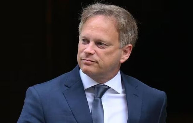 Корабли тонут в портах: министр Минобороны Британии высмеял флот рф