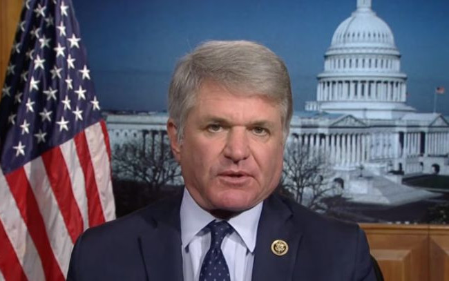 Конгресс США может проголосовать за помощь Украине в апреле, — республиканец Майкл Маккол