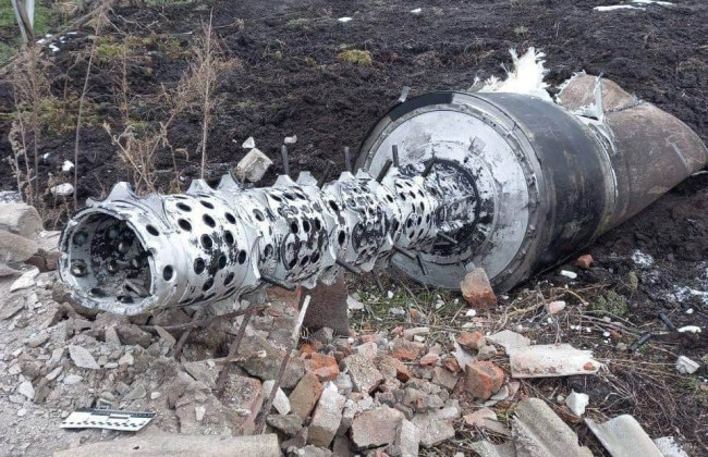 Атака на Киев: из одной из сбитых ракет вытекло токсичное топливо