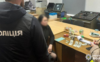 $500 за підвищення кваліфікації моряка: директорка столичного вишу погоріла на хабарі