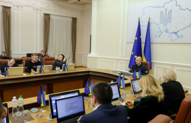 Правительство уволило и назначил ряд чиновников: список