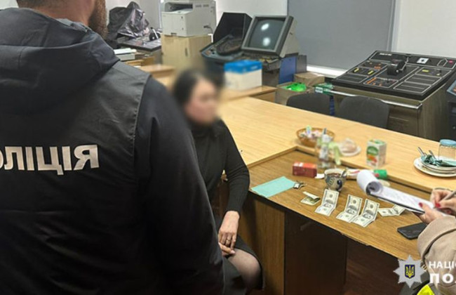 $500 за повышение квалификации моряка: директор столичного вуза погорела на взятке