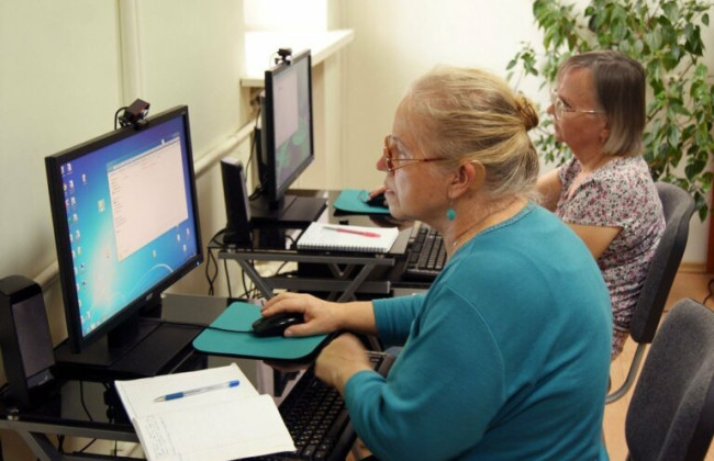 Имеет ли право на налоговую социальную льготу работник-пенсионер: разъяснение