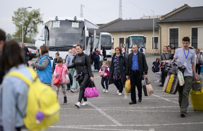Польша собирается отменить программу бесплатного размещения украинских беженцев: что нужно знать