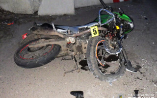 Трое травмированных в ДТП на Житомирщине: в больнице задержали нетрезвого водителя мотоцикла