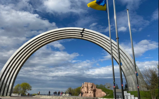 Переименование недостаточно: бывшую Арку Дружбы народов в Киеве предлагают демонтировать