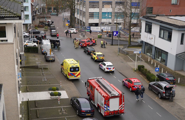 В Нидерландах неизвестный захватил в заложники посетителей кафе