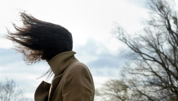 Синоптики предупреждают о сильном ветре 2 апреля