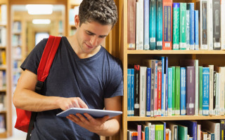 Деякі хлопці-студенти від 18 до 22 років зможуть поїхати за кордон для навчання