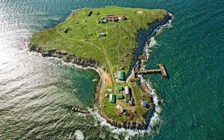 В ВСУ объяснили, почему рф атакует авиацией остров Змеиный