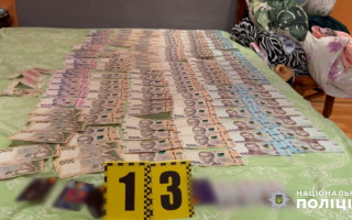 «Снимала порчу» с детей и тихонько выносила деньги: в Одессе разоблачили злоумышленницу, которая обманывала пожилых женщин