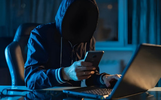 Ошукав жінку на понад 33 тисячі доларів: телефонний шахрай з Вінниччини отримав вирок