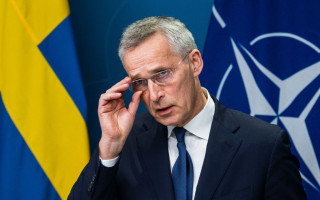 НАТО розробляє новий формат надання допомоги Україні, — Столтенберг