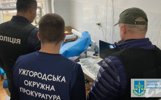 2000 долларов взятки за фиктивную инвалидность во избежание призыва: на Закарпатье будут судить врача-члена ВВК