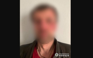 Наніс понад 16 ударів ножем та відрізав голову: на Київщині чоловік вбив пенсіонера