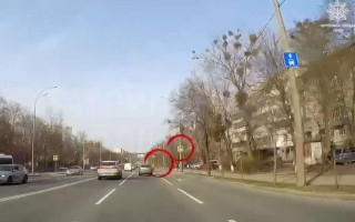 У Києві водій BMW не пропустив чоловіка на пішохідному переході: як його покарали, відео