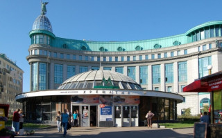 Станція метро «Хрещатик» відновлює роботу вестибюлю до вулиці Архітектора Городецького