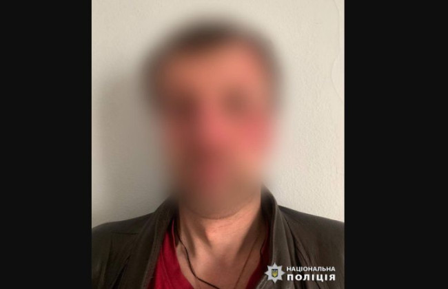 Нанес более 16 ударов ножом и отрезал голову: в Киевской области мужчина убил пенсионера