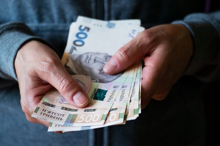 Минимальная зарплата в следующем году может вырасти до 8 400 гривен – идет дискуссия