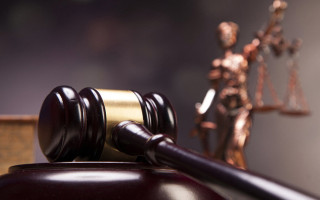 Заманили підлітків в авто та пограбували: на Хмельниччині зловмисники не погодилися із вироком суду