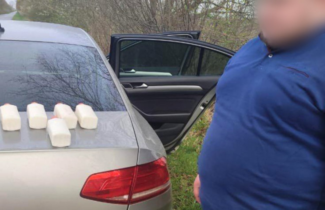 На Львовщине молодой человек перевозил в авто психотропы стоимостью около 5 млн гривен