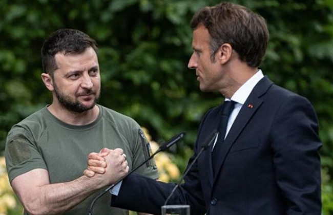 Зеленский поддержал инициативу Макрона по иностранным войскам в Украине, но есть нюанс