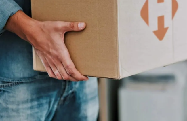 Новая почта отменила оплату за переадресацию для посылок, которые еще в пути