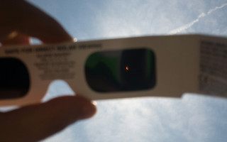 Жители Северной Америки готовятся к полному солнечному затмению: назвали дату