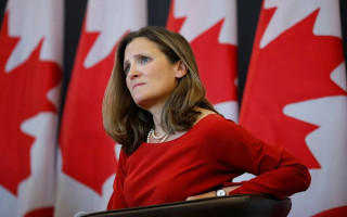 Пока США задерживают помощь, в Канаде заявили о наращивании поддержки Украины