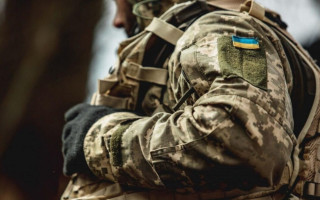 В Одесской области мужчины в военной форме и балаклавах затолкали в микроавтобус 14-летнего парня