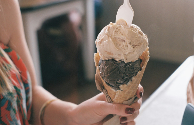 В Польше инспекция забраковала 8,5 тонн мороженого из Украины