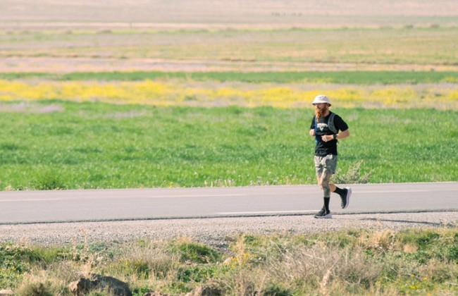 Спортсмен из Великобритании первый в мире пробежал через всю Африку: по дороге его похитили и ограбили под дулом пистолета