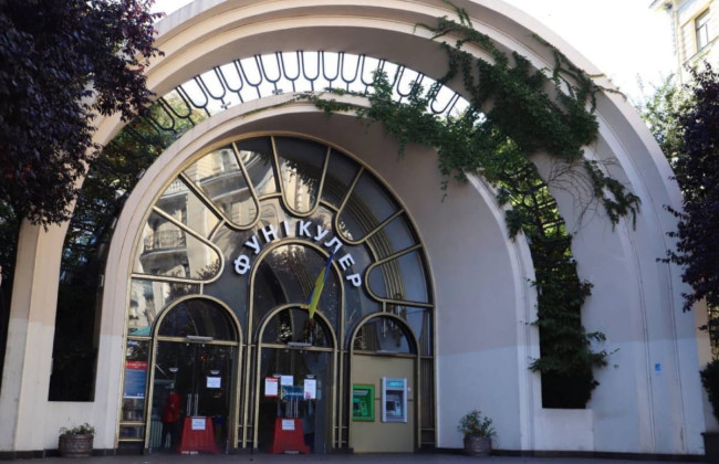 Подозреваемый в убийстве 16-летнего парня на фуникулере военнослужащий находится в СИЗО