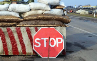 На Волыни бус влетел в блокпост: среди травмированных полицейский и доброволец