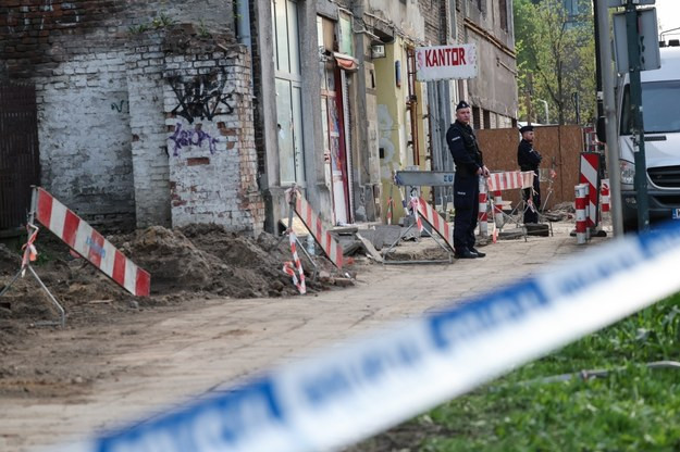 Вбивали безхатьків та ховали тіла у нежитловому приміщенні: у Варшаві серед підозрюваних – українець