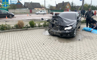 В Житомире выпивший водитель устроил двойное ДТП, в котором погиб 15-летний парень: ему объявили подозрение