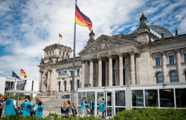 В бундестаге рассматривают закупку оружия для Украины в США