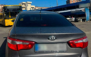 У Києві покарали «героя паркування», який заблокував рух тролейбусам: фото