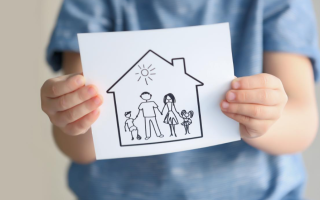 Как усыновить ребенка во время войны и какие документы нужны - инфографика