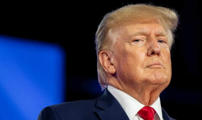 Дональд Трамп хочет заставить Украину к переговорам с рф и поделить НАТО на «два сорта», — СМИ узнали о плане