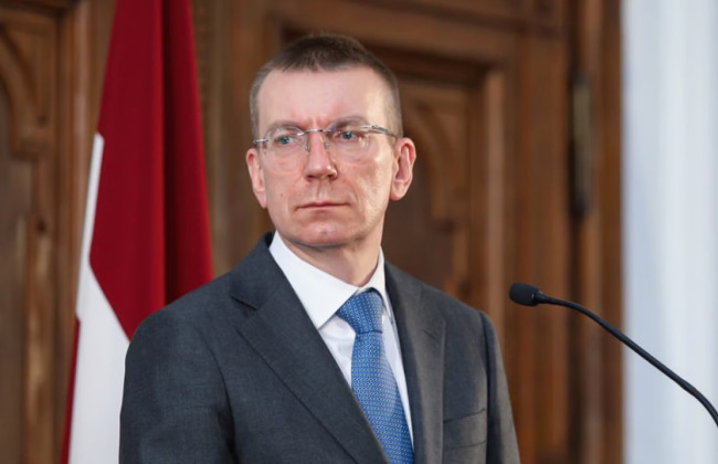 Украина имеет право бить в ответ по объектам на территории рф, – Президент Латвии