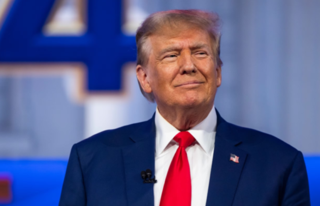 Дональд Трамп считает «нецелесообразным» посещать Украину, пока он только кандидат в президенты, — СМИ