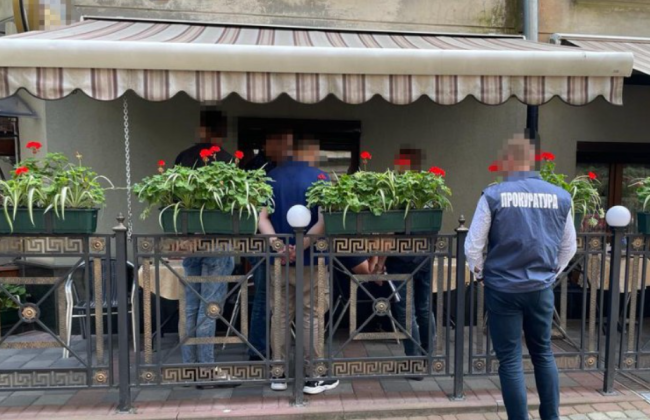 $18000 за організацію переправлення групи військовозобов’язаних до Польщі: судитимуть киянина