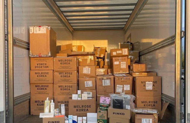 В Украину пытались нелегально ввезти более 100 тысяч изделий корейской бьюти-индустрии на более 1 млн гривен